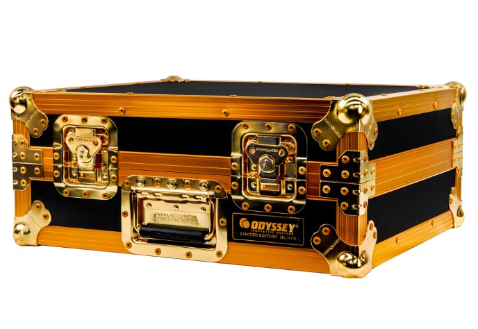 Technics SL-1210GR2-K Direct-Drive Turntable + Odyssey Limited Edition Gold Turntable Flight Case